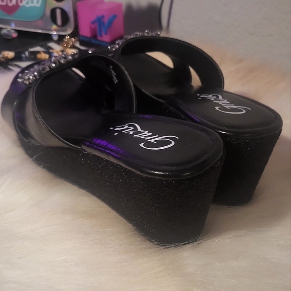 💕Beautiful Grazie Wedge Slides! - Picture 3 of 4